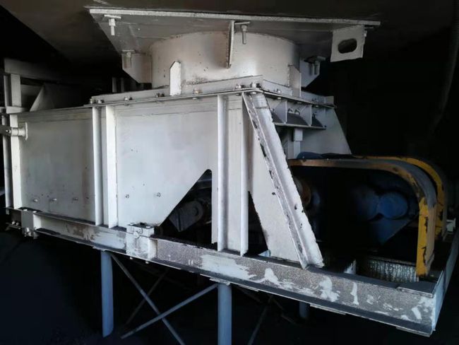 往復(fù)式給料機(jī)在選煤選礦成套設(shè)備中的關(guān)鍵作用